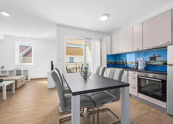 Apartments Tim & Klara - Sunny Cres Island